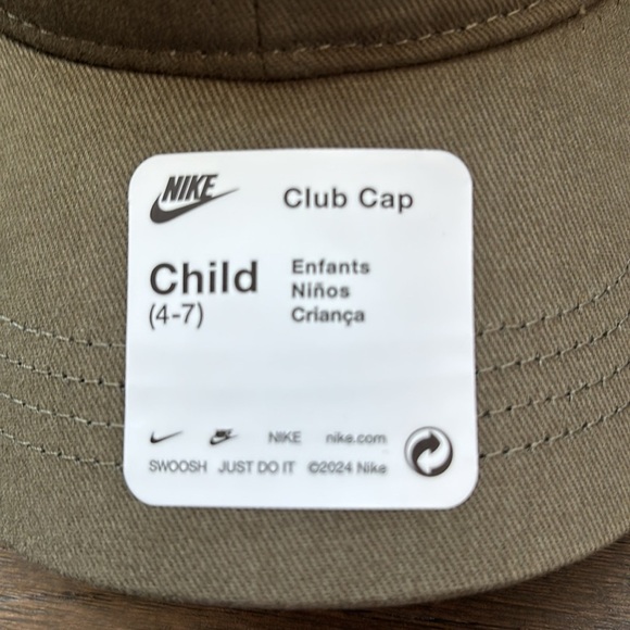 Nike Club Cap,baseball,velcro back, 6 vent panel,embroidered Swoosh/Nike Logo - Picture 3 of 10